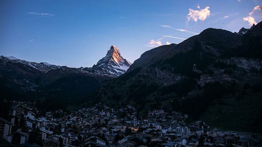Zermatt mit Matterhorn bei Sonnenaufgang - Foto von Rafael Peier